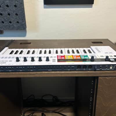 Arturia KeyStep Pro 37-Key MIDI Controller 2020 - Present White image 8