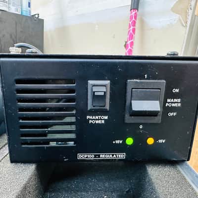 Soundcraft Spirit Live 4 16 Channel Mixer w/ATA Road Case - Working image 11