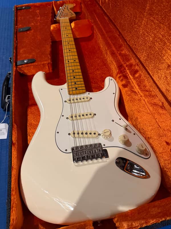 Fender American Vintage II '73 Stratocaster with Maple Fretboard 2025 - Present - Olympic White