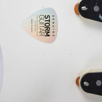 2002 Fender ST-62 Vintage 1962 Reissue Stratocaster Loaded Pickguard Folk Flowers Custom Graphic Crafted in Japan image 9