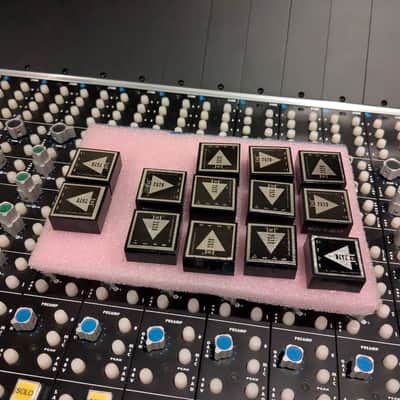 API 1608 - 16 Channel Console image 12