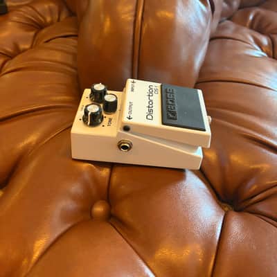 Boss DS-1-WH Distortion 2024 - Metallic White image 2