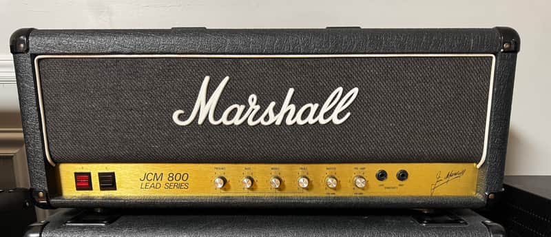 Marshall JCM 800