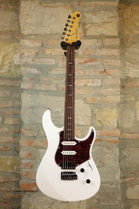 YAMAHA PACP12 SWH - Pacifica Professional Rosewood - Made in Japan