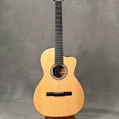 Martin 000C Nylon String 12-Fret Acoustic-Electric 2019 w/ Cutaway & LR Baggs Anthem SL image 2