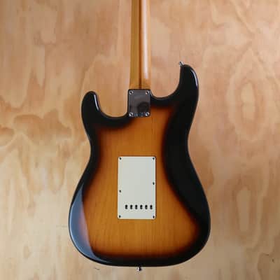 Fender Classic Series '50s Stratocaster in 2-Tone Sunburst | Hard Case (Used) image 4
