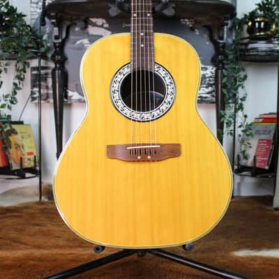 Preowned Ovation Celebrity CC11 Acoustic Guitar - Natural w/ HSC image 2