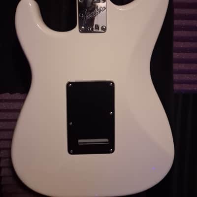 Fender American Performer Stratocaster with Rosewood Fretboard 2018 - Present - Arctic White Fender locking tuners, Seymore Duncan pickups white  pickups, pick guard, and accessories. With Fender hardshell fitted case. image 5