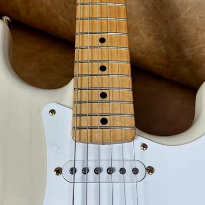 RARE 2001 Fender Custom Shop 1956 reissue stratocaster | NOS White Blonde, Original Fender G&G Hardcase and paper image 12