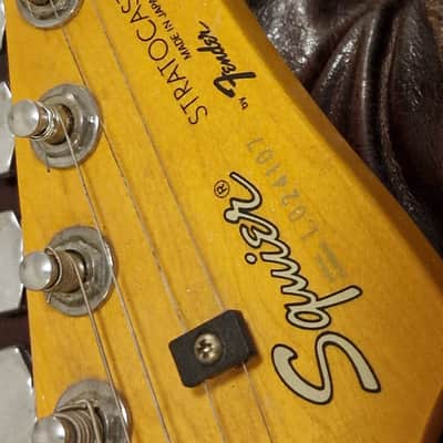 Fender Squier Hank Marvin Signature Stratocaster MIJ Japan 1991-1992 Fiesta Red Journeyman Relic image 13