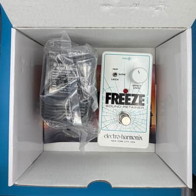 🥶 Electro-Harmonix Freeze Nano Sound Retainer Sustain Pedal 2010 - Present - Blue / Gray image 2