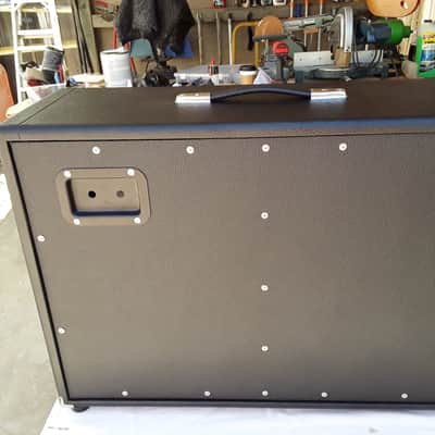 Boutique 2x12 extension cabinet image 2