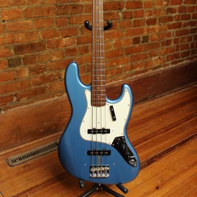 Fender American Vintage '64 Jazz Bass 2013 Lake Placid Blue image 4