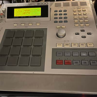 Akai MPC3000 MIDI Production Center 1993 - 2001 - Grey image 3