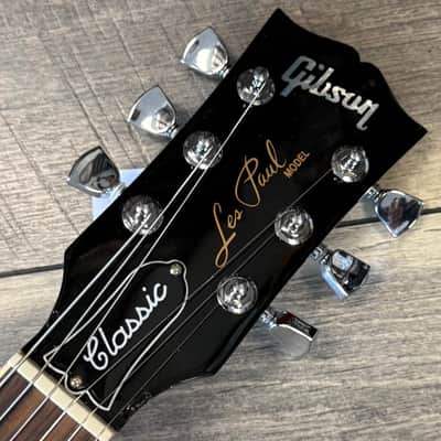 Gibson Les Paul Classic – Translucent Cherry | Excellent Condition | Hard Case Included image 3