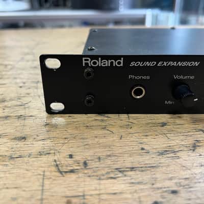 Used Roland M-VS1 Vintage Synth Rackmount Synthesizer Module Made in Japan image 2