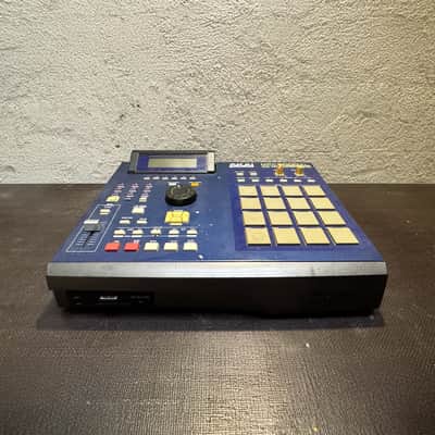AKAI MPC 2000XL + EB16 + 8Uscite + 32Mb RAM + case image 3