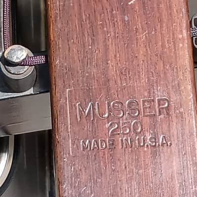 Musser M250 4 1/3 Octave Marimba W/ Rosewood Keys image 7