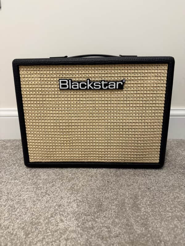 Blackstar Debut 15E Guitar Amp - Black image 1