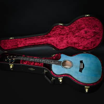 Taylor Custom Catch #23 C14ce B6023 – Grand Auditorium w/ Lutz Spruce Top & Figured Big Leaf Maple Back & Sides Acoustic/Electric Guitar- Koi Blue 2026 (1203306094) image 5
