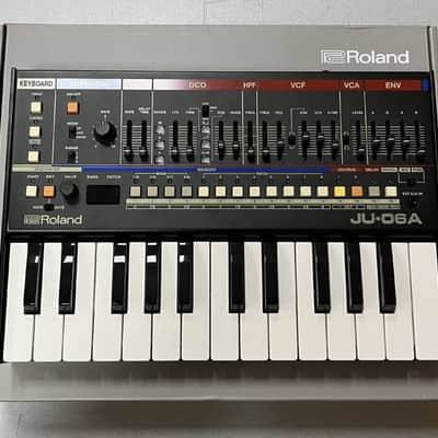 Roland Kit Juno 06A - K 25m Kit 4-voice synthesizer with usb audio interface + ... image 1