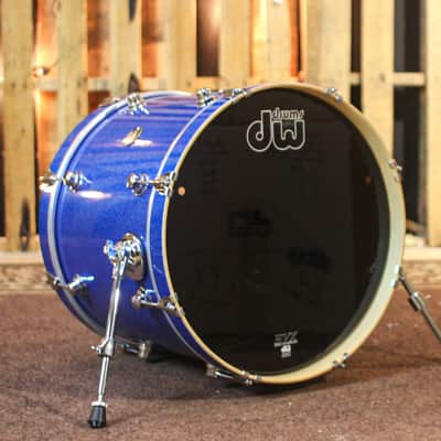 DW Performance Blue Sparkle Bass Drum - 16x20 image 1