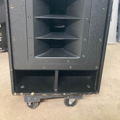 Mackie SWA1501 Powered Subwoofer- with vinyl case image 1