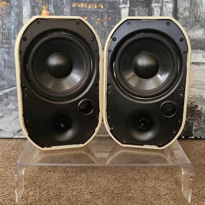 Denon Denon DN205IO 6.5" White 2-Way Passive Indoor/Outdoor Speaker inc Bracket 90s  - White image 2