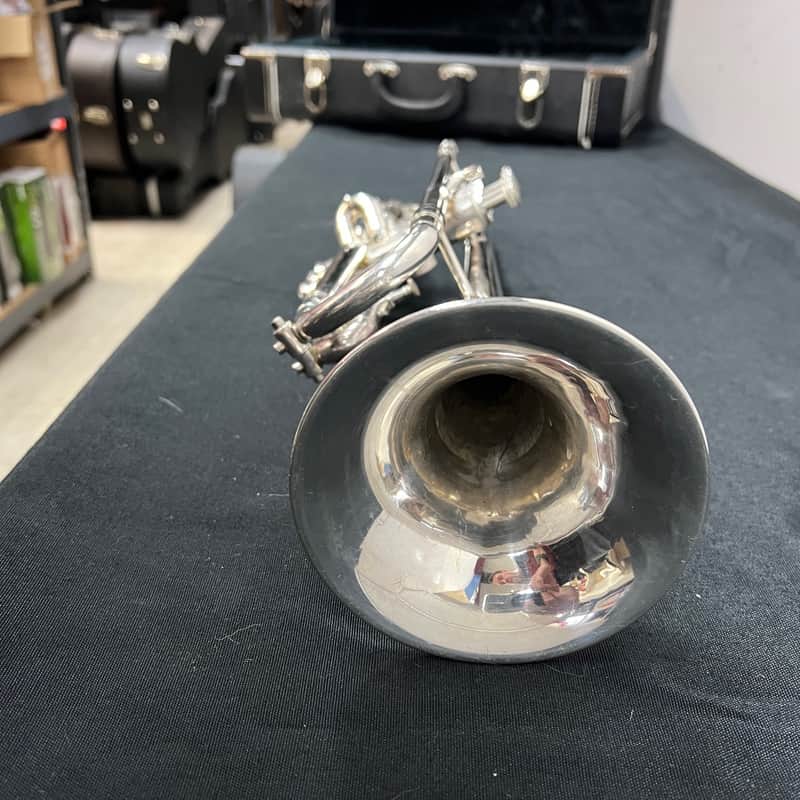 Vintage Getzen Eterna Severinsen Large Bore Silver Bb Trumpet with