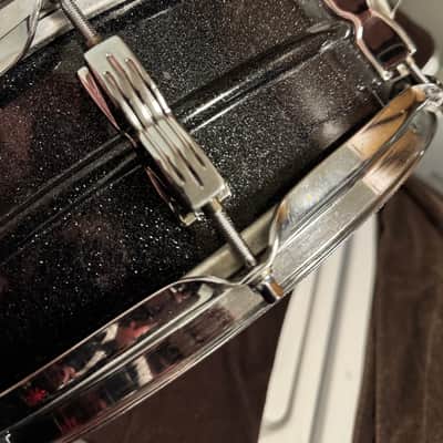 Ludwig LM404 Acrolite 5x14" 8-Lug Aluminum Snare Drum with Black/White Badge 1994 - 2012 - Black Galaxy image 5
