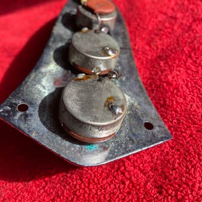Fender original Jazz Bass complete electronics/knobs/plate 1966 image 6