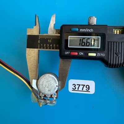 AKAI MPK 25 MIDI Keyboard Part: Mod Wheel & Pitch Bend Pot with Wire Harness image 7