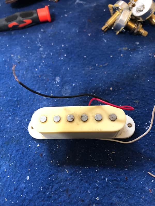 Teisco Pickup 1970's-1980's White image 1