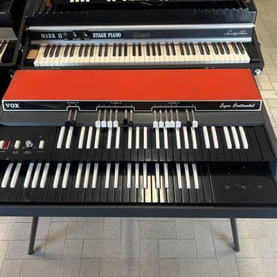 Vox Super Continental 1960s - Black & Red image 11