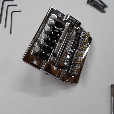 Original 80's Kahler USA 2330 Flyer RH Chrome Tremolo bridge image 6