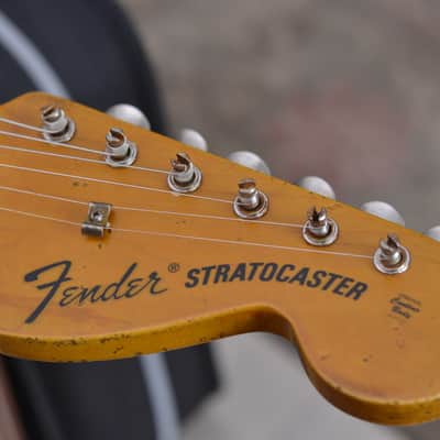 American Fender Stratocaster Relic Nitro Lil Bad Azz Blue Sparkle SSS-CS 69's image 14