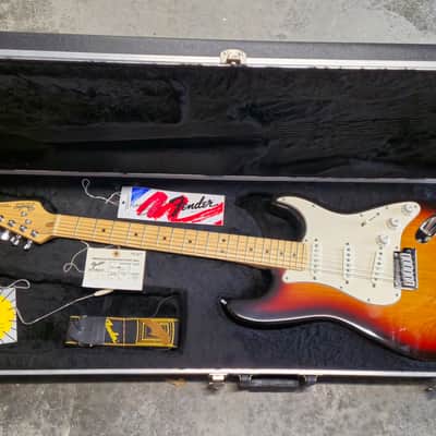 Fender American Standard Stratocaster with Maple Fretboard 1990 - Brown Sunburst image 10