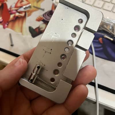 Hipshot B-Style FM3 Fender 5-String Aluminum Bridge - Satin image 6