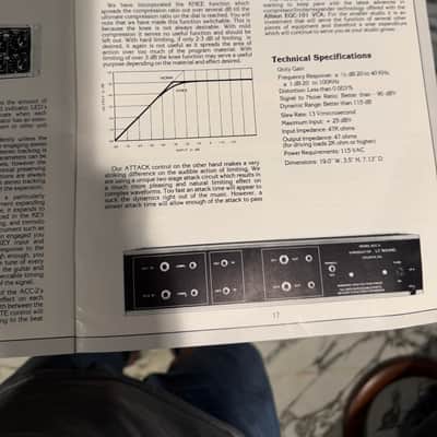 LT Sound ACC-2 1983 - Black Compression/Limiter/Expander with Tremolo image 8