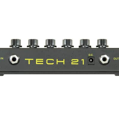 Tech 21 SansAmp Programmable Bass Driver DI Pre-Amp Pedal - Open Box image 2