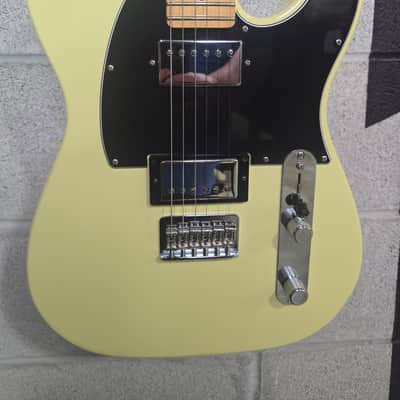 Fender Player II Telecaster HH 2024 - Present - Hialeah Yellow image 3