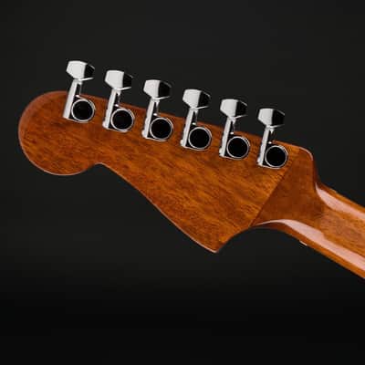 Fender California Standard Redondo CE, Spruce Top, Black Pickguard in Natural image 5