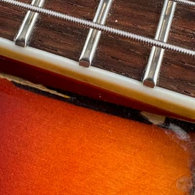 Guild Starfire IV from 1964/65 in sunburst finish with original case with Star Club Logo image 7