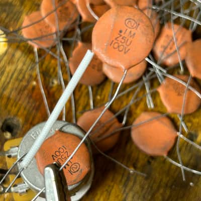 Sprague  Ceramic disc capacitor 0.1 New old stock for Stratocaster - Telecaster - Precision bass - Jazz bass image 5