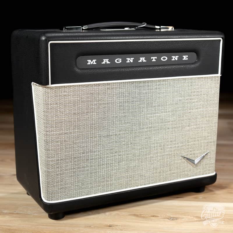 Magnatone Baby M-80 1x10" 16-ohm 65W Extension Cab w/ Cover image 1