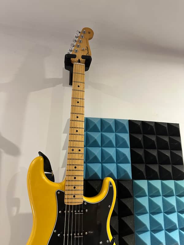 Fender Player II Modified Stratocaster with Maple Fretboard 2025 - Present - Sunshine Yellow