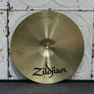Used Zildjian Avedis Medium Thin Crash Cymbal 16in (1132g) image 2