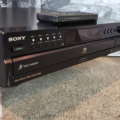 Immagine Sony Sony SCD-CE595 5-disc carousel CD and SACD (Super Audio CD) changer 2004 - Black - 5