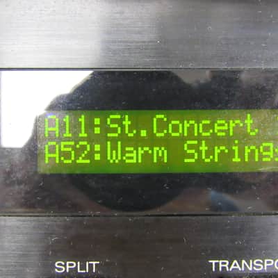 Roland RD-600 88 Key Semi Weighted Digital Piano Keyboard / Synth image 3