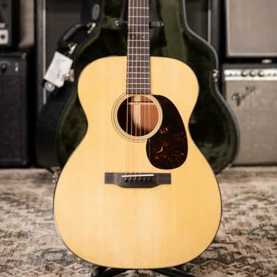 Martin 000-18 Standard Acoustic Guitar - Natural with Hardshell Case image 11